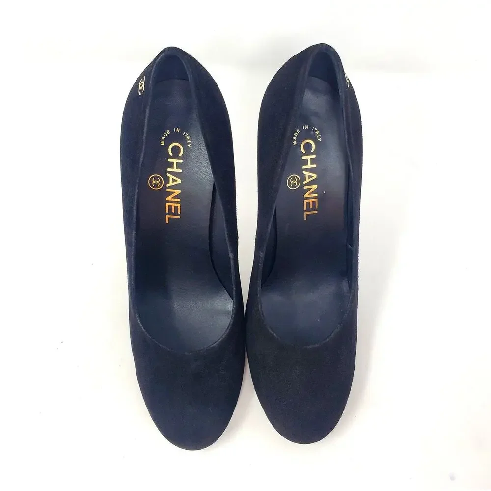 Chanel 2018 Interlocking CC Logo Pumps High Heel Suede Leather Black 39.5 US 9.5